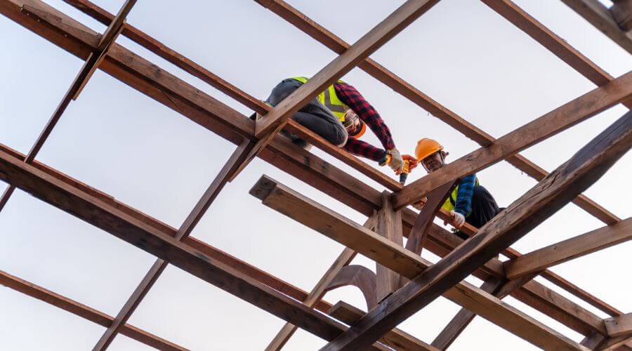 Professional gutter cleaning services in Liberty Center, IN